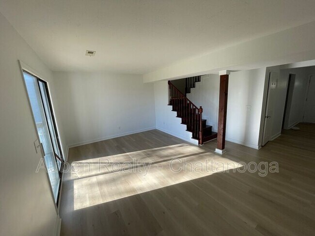 Building Photo - 1422 Stratton Pl Dr