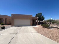 Building Photo - SE Rio Rancho 3/BD 2/BA 2/CG