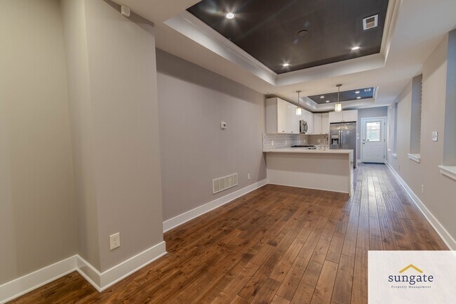 Building Photo - 1125 S Clinton St