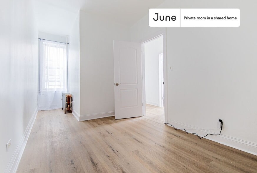 Primary Photo - Private bedroom in 4 bed/1 bath Home