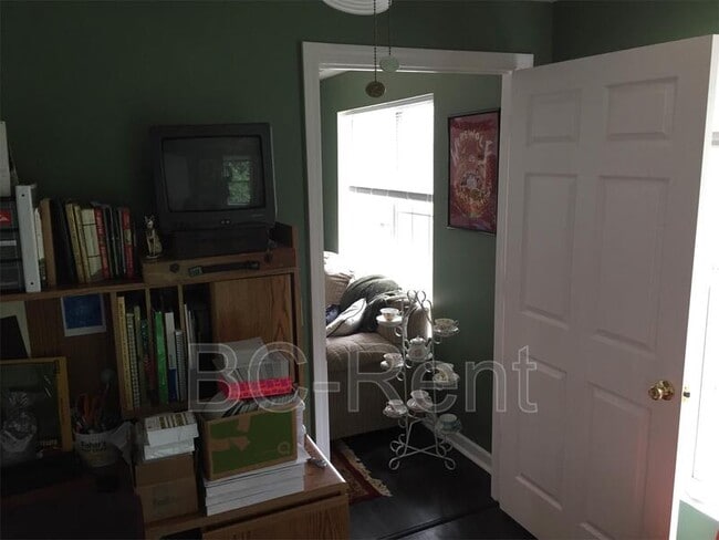 Building Photo - 434 Wayne St