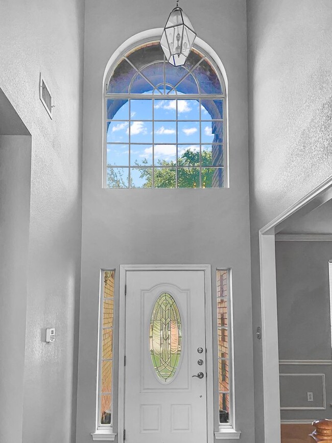 Building Photo - Beautiful 2 Story Home with Greenbelt Views!