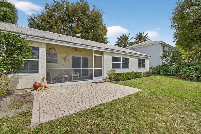 Building Photo - 18221 SE Fairview Cir