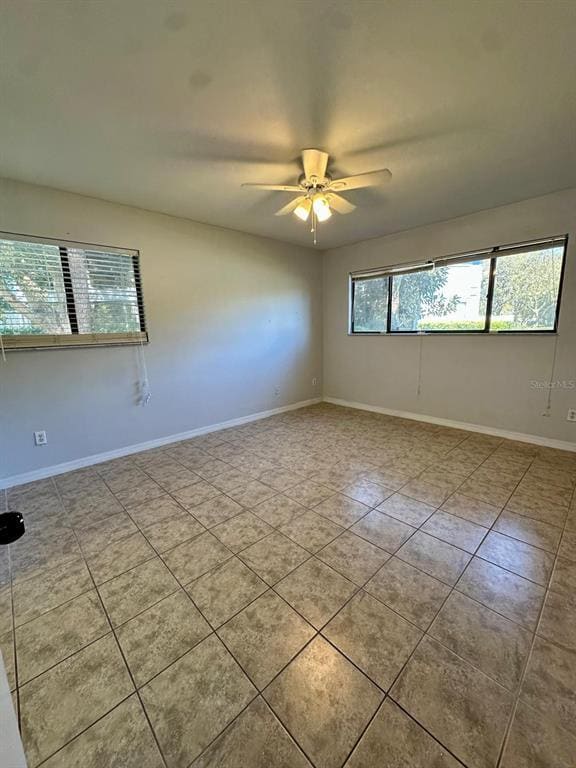 Building Photo - 2446 Oak Park Way