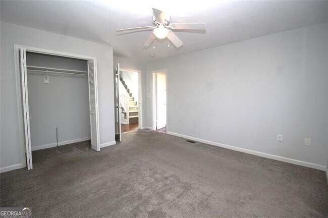 Building Photo - 9240 Nova Dr
