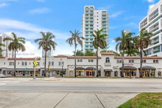 Building Photo - 2411 Biscayne Blvd