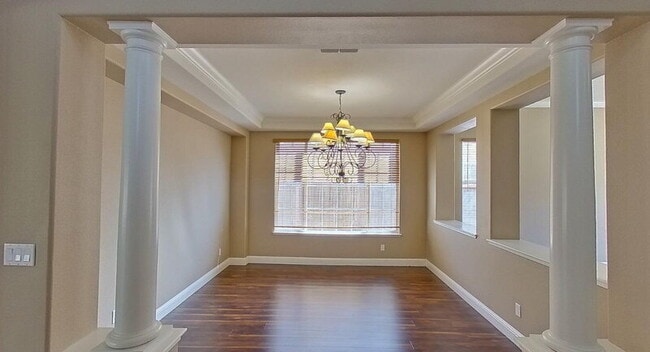 Building Photo - 1692 Woodhaven Cir