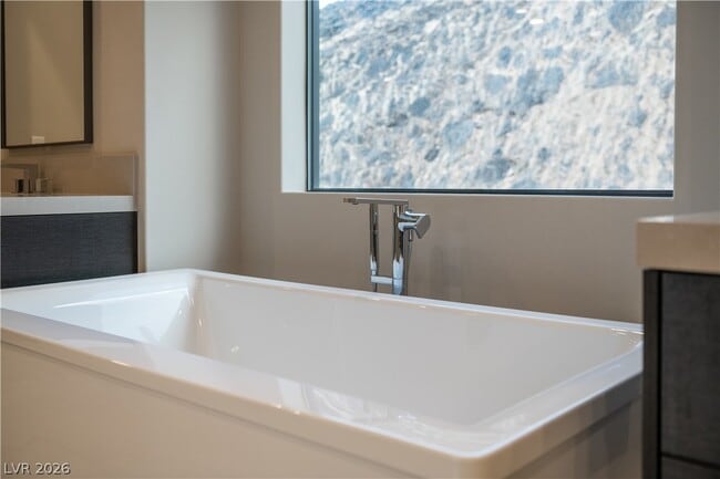 Building Photo - 446 Tranquil Peak Ct