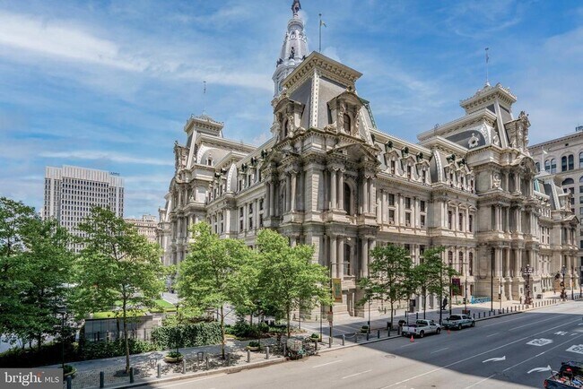 Building Photo - 1414 S Penn Square