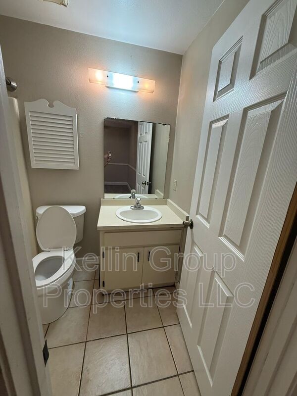 Building Photo - 5649 Struthers Ct