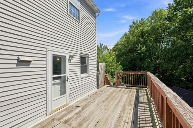 Building Photo - 1008 Cloverton Dr