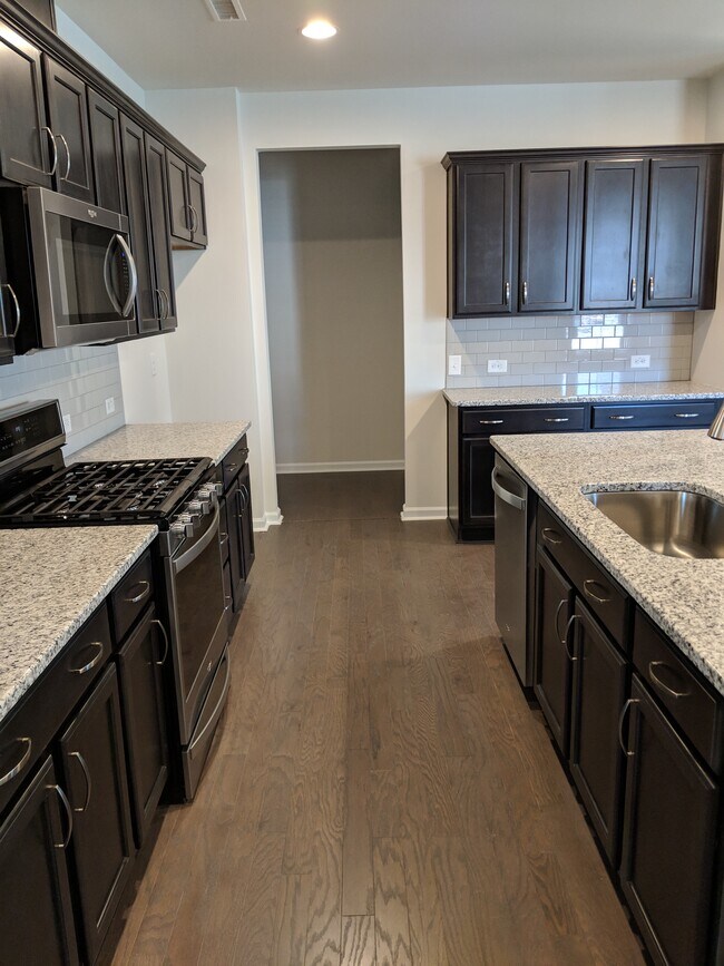 Building Photo - 1385 Southpoint Trail