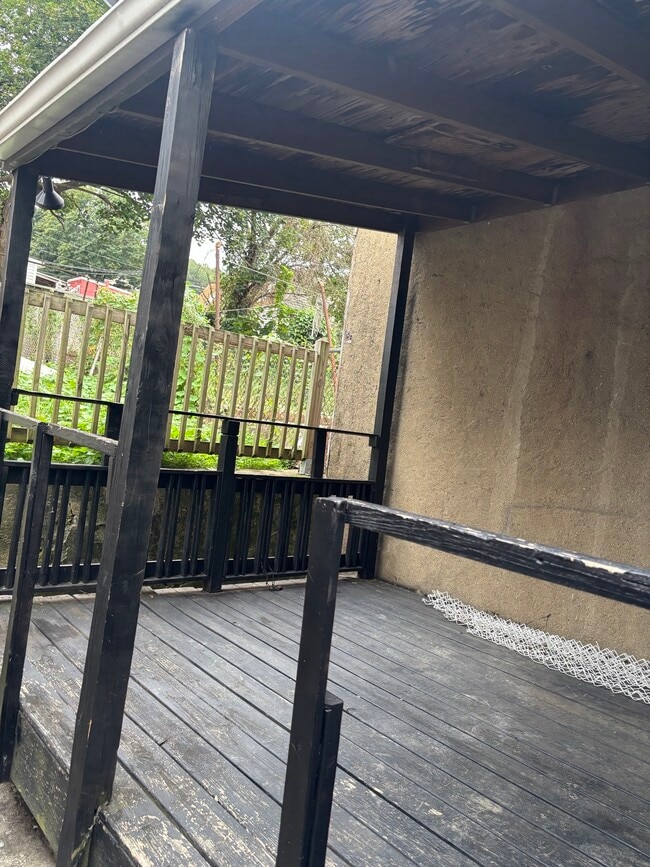 Building Photo - 1724 Cotton St