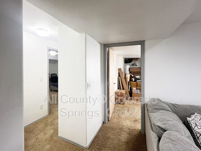 Building Photo - 6168 Rocking Chair Ln