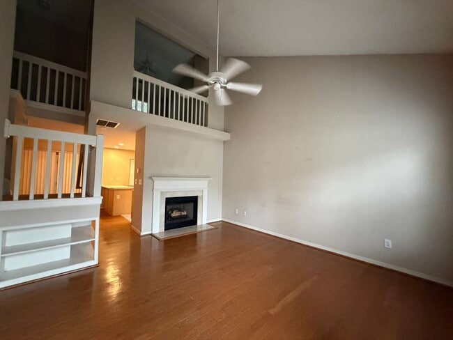 Building Photo - 6007 Cougar Ln