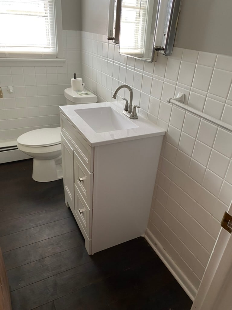 bathroom - 6062 Transit Rd