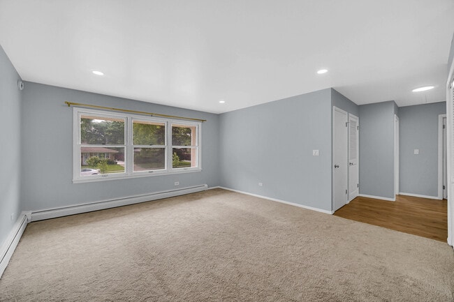 Building Photo - 2528 N Linden Ave