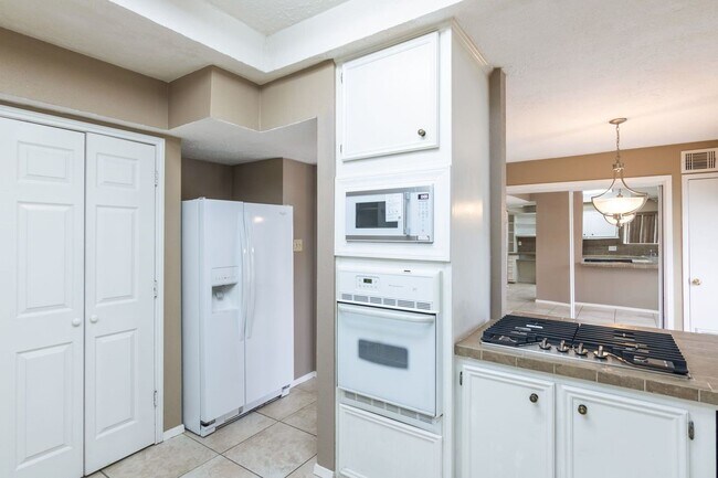 Building Photo - 17423 Baronshire Dr
