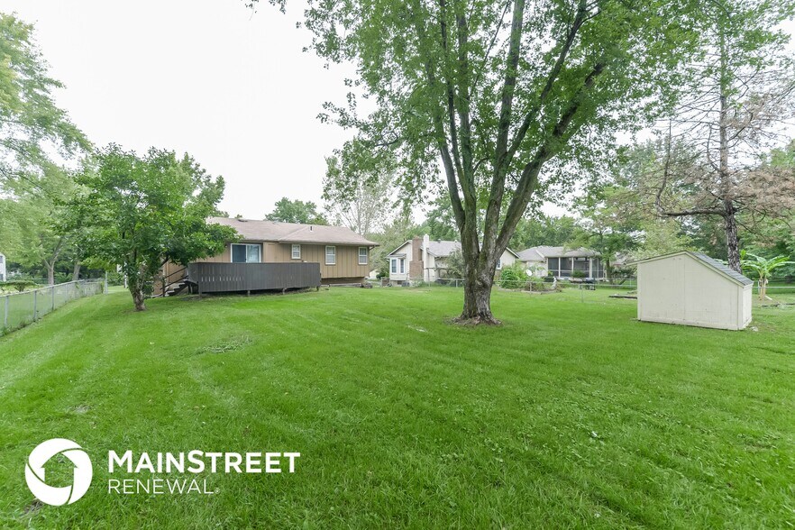 Building Photo - 7403 E 132 Terrace