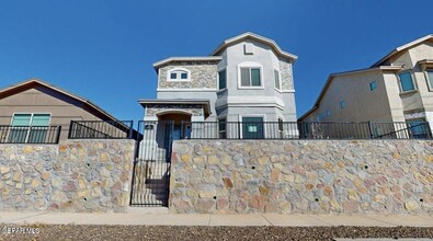 Building Photo - 14925 Pebble Hills Blvd