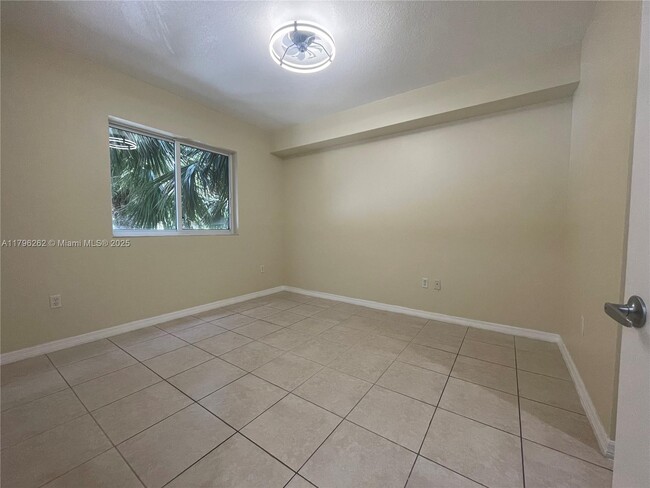 Building Photo - 11040 SW 196th St