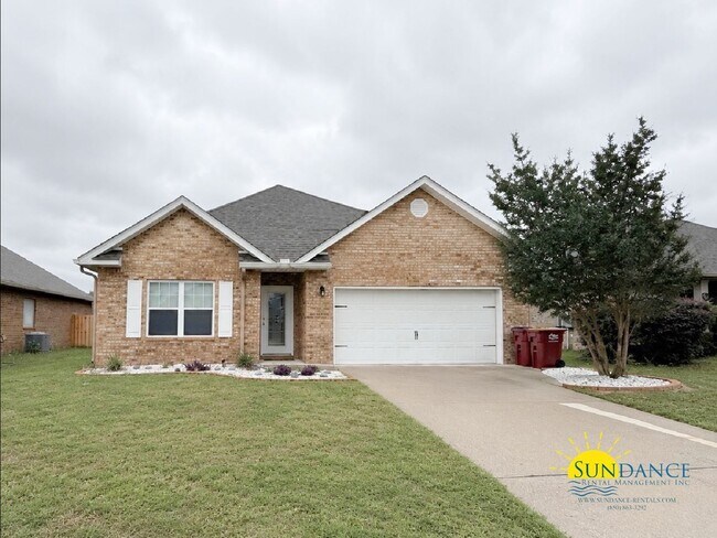 Building Photo - Spacious 4BR Home with Private Pool in Redstone Commons Near Top Schools & Community Amenities!