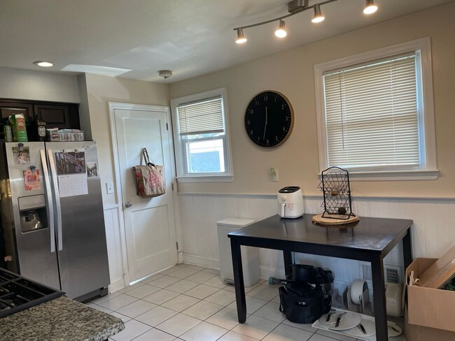 Building Photo - 2-Bedroom plus Office in Linthicum Heights