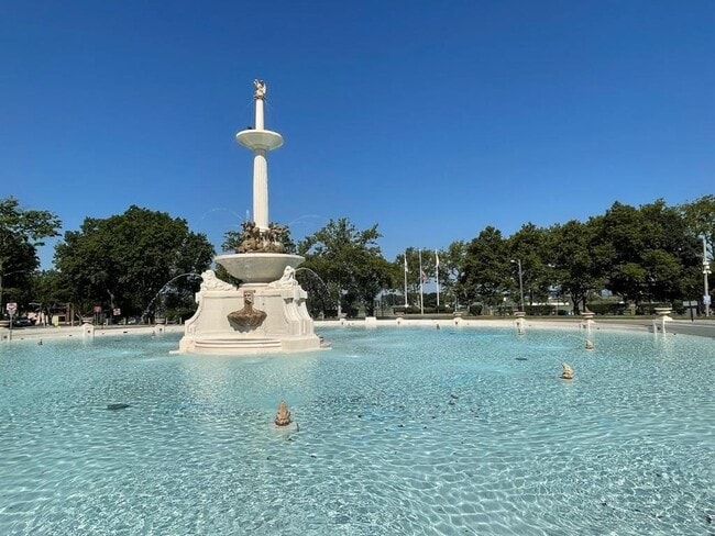 Building Photo - 204 Olean Ave