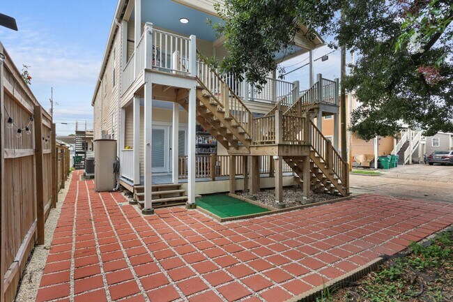 Building Photo - 4th Gretna street