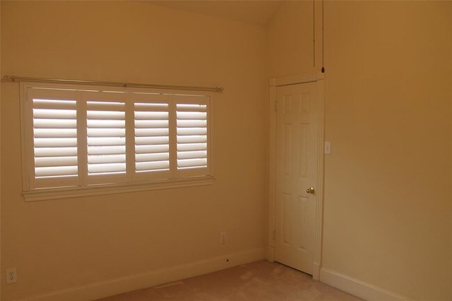 Building Photo - 1314 Parkway Ct