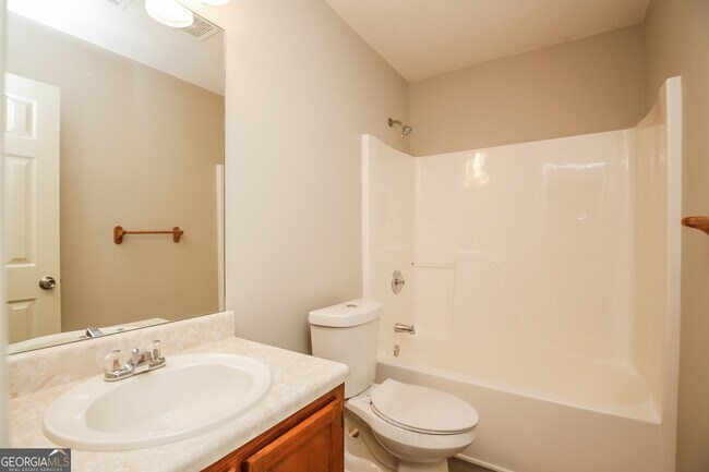 Building Photo - 360 Southern Trace Dr