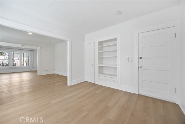 Building Photo - 5816 N Figueroa St