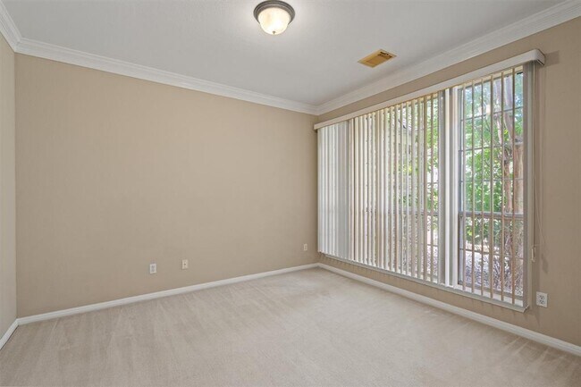 Building Photo - 9013 Sautelle Ln
