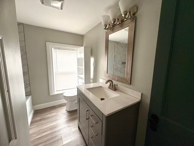 Building Photo - 3 Bedroom House Available in Hershey!