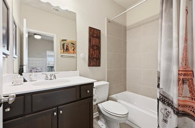 Building Photo - 373 Lacey Oak Lp