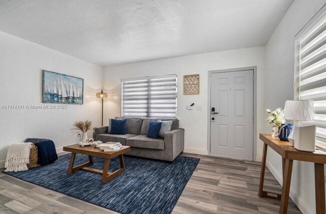 Building Photo - 1021 NW 37th Ave