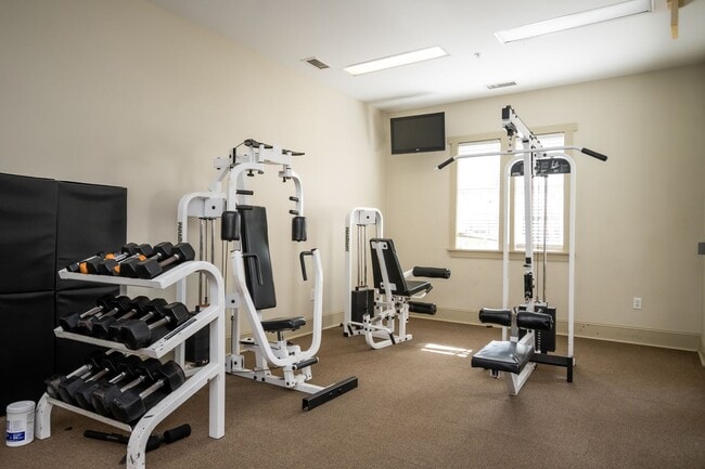 Building Photo - Woodlands Unit 237 - Available NOW