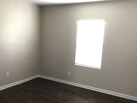 Building Photo - 1006 Lavender Ln