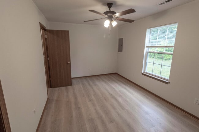 Building Photo - 1627 Bold Ruler Ct