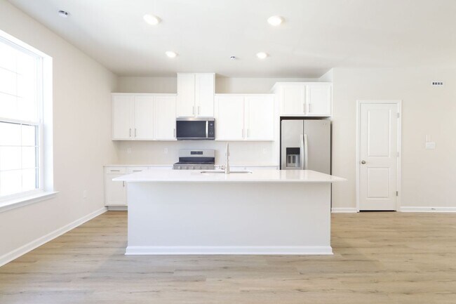 Building Photo - 23 Clementon Rd E