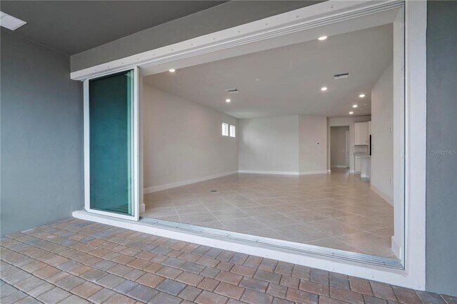 Building Photo - 17017 Pine Lily Ln