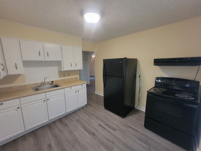 Building Photo - Rose Hill - Aiken County