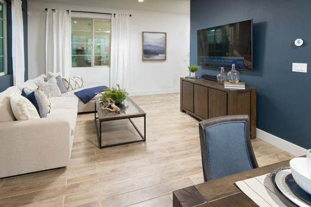 Building Photo - 10585 Tenor Way