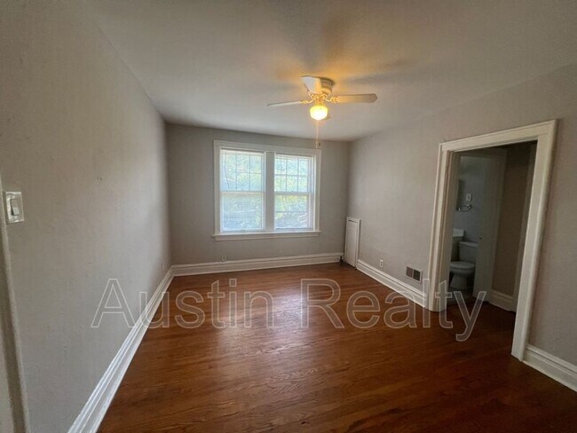 Building Photo - 7076 Mitchell Ave