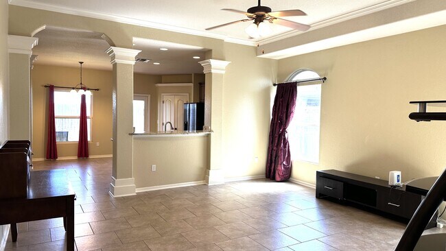 Building Photo - 7022 Boardwalk Ave