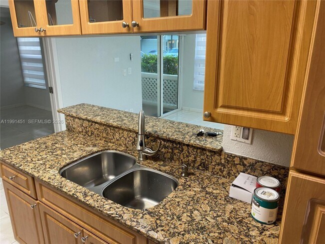 Building Photo - 17500 NW 67th Pl