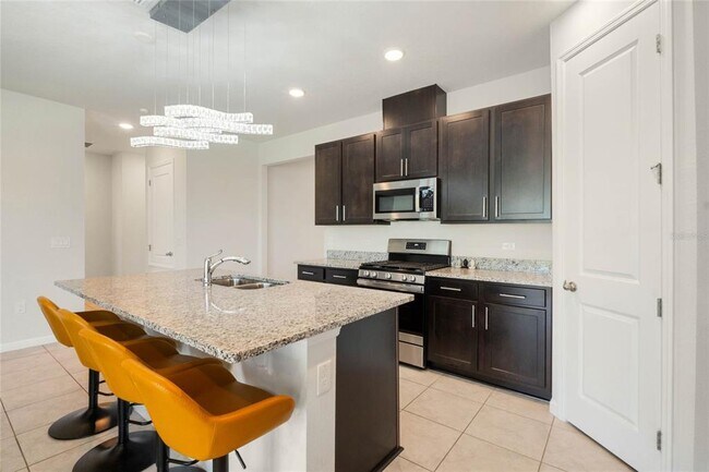 Building Photo - 5315 Meadow Song Dr