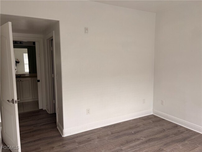 Building Photo - 4160 Castilla Circle