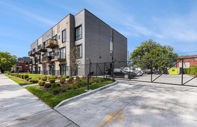 Building Photo - 503 Horton St