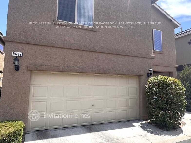 Building Photo - 9639 Vega Carpio Ave